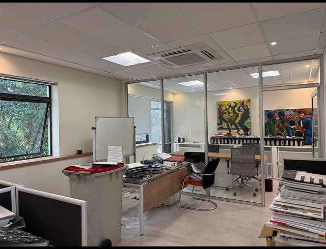 415M² OFFICE TO LET IN NEWLANDS